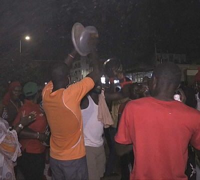 Senegal’s opposition supporters bang pots and pans in protest