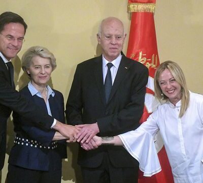 EU, Tunisia sign deal to fight illegal migration