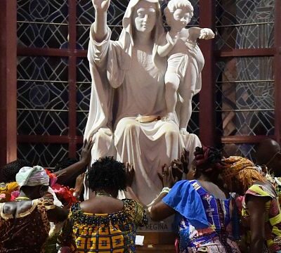 Paul Kagame issues warning to Catholic tourists who “worship poverty”