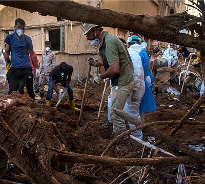 Libya flood survivors endure unbearable wait for missing relatives