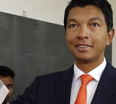 Police disperse opposition demonstrators in Madagascar