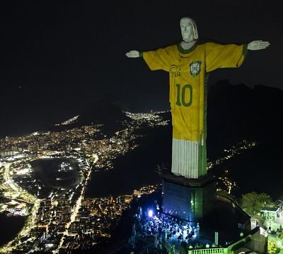 Christ the Redeemer statue dons Pelé jersey to mark one year since soccer legend’s death