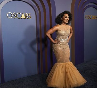 US actress Angela Bassett awarded honorary Oscar