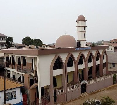 Muslims in Sierra Leone navigate heat during Ramadan