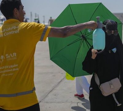 Hundreds die during Hajj pilgrimage in Saudi Arabia amid intense heat