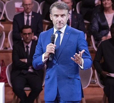 World leaders warned Olympic ideal theatened by racism, war