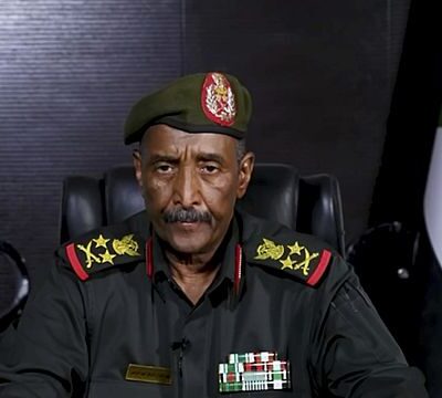 Sudan’s top military leader visits site of collapsed dam