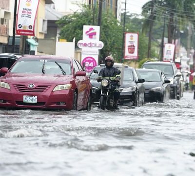 Floods in West Africa displace nearly 1 million people