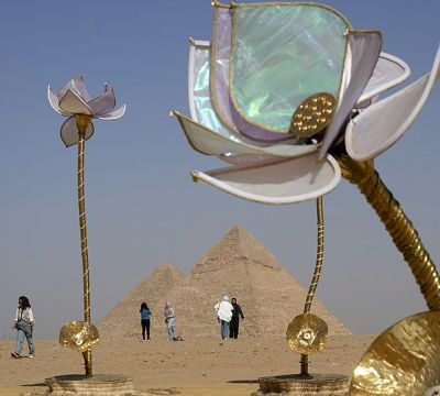 Ancient meets modern: contemporary art show opens at Giza Pyramids