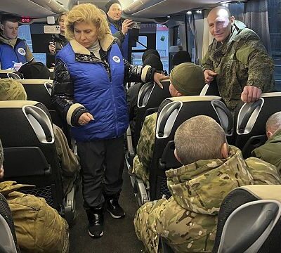 Hundreds of soldiers freed in new prisoner swap between Russia and Ukraine