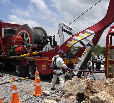 South African Police let illegal gold mining ringleader escape