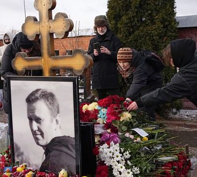 Russia: foreign ambassadors mark one-year anniversary of opposition leader Navalny’s death