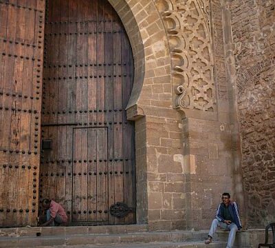Earthenware houses built to beat climate change in Morocco
