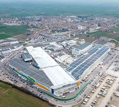 Spain’s economy thrives in 2024 due to foreign workers