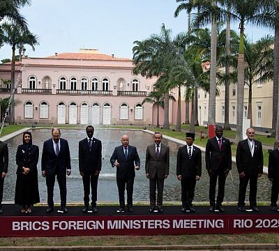 BRICS foreign ministers meet in Brazil to hone unity