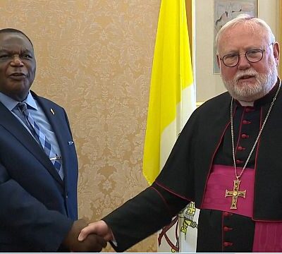Zimbabwe VP Meets Vatican Envoy
