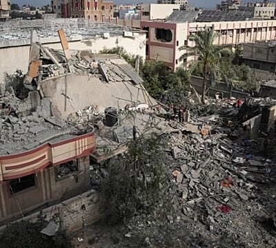Israeli air strikes hit Gaza amid ceasefire accusations