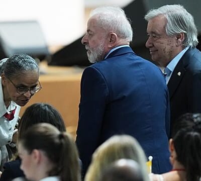 World leaders arrive for preliminary meeting at COP30 UN climate summit in Brazil