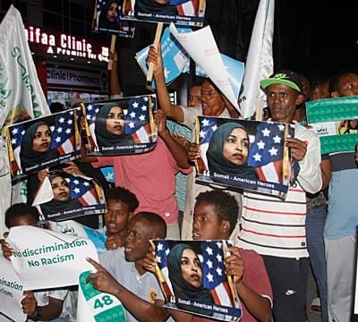 Hundreds protest in Mogadishu against Trump’s reference to Somali immigrants as “garbage”