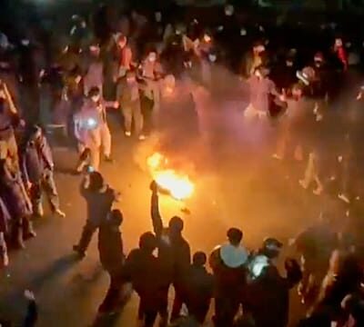 Iran’s nationwide protest movement enters third week amid violent crackdown