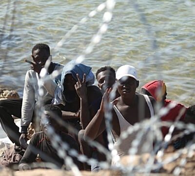 UN calls on both authorities in Libya to protect rights of migrants