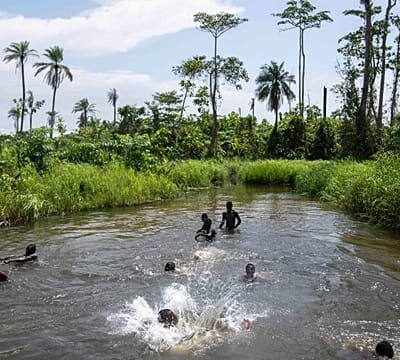 DRC: Maurice Pellosh’s clients rediscover their portraits in documentary