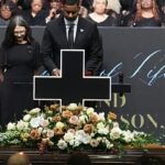 Thousands including Obama pay tribute to Rev. Jesse Jackson Sr.