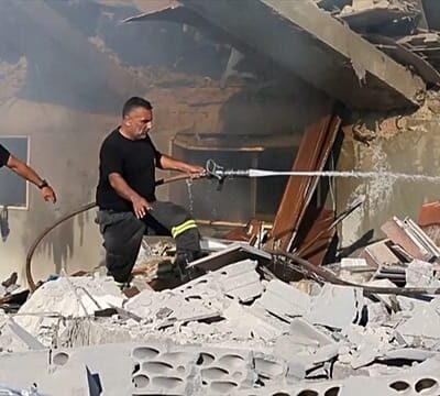 Israeli airstrike kills 4 and injures 33 in southern Lebanon despite fragile ceasefire
