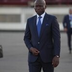 Gabon’s president courts Angolan investors