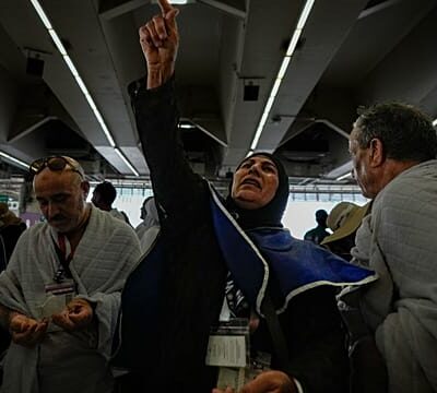 Muslim pilgrims in Mecca mark final day of Hajj and end of Eid al-Adha festival